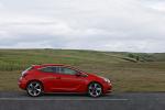 Vauxhall Astra GTC 2012 года